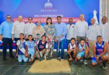 Vicepresidenta Raquel Peña y ministro Kelvin Cruz dan inicio a la reparación del Club Pueblo Nuevo en Santiago.