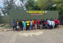 Un grupo de 34 haitianos indocumentados fue interceptado por el Ejército en Montecristi.