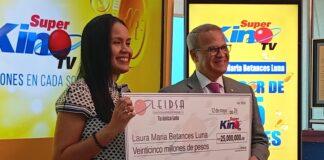 LEIDSA entrega 25 millones a joven ganadora del Súper Kino Tv.