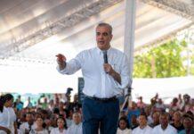 Presidente Abinader entrega 1,750 títulos de propiedad en Los Alcarrizos que benefician a unas 7,000 personas
