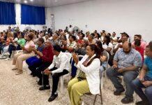 Josefina Pimentel encabeza asamblea en San Francisco de Macorís y juramenta maestros en la Fuerza del Pueblo