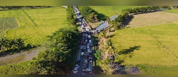 BLOQUEAN-AUTOVIA-DEL-NORDESTE