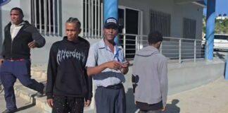 Activista de derechos humanos denuncia rechazo de dos jóvenes en destacamento de Los Frailes