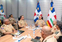 Ministro de Defensa y altos mandos militares revisan planes de seguridad