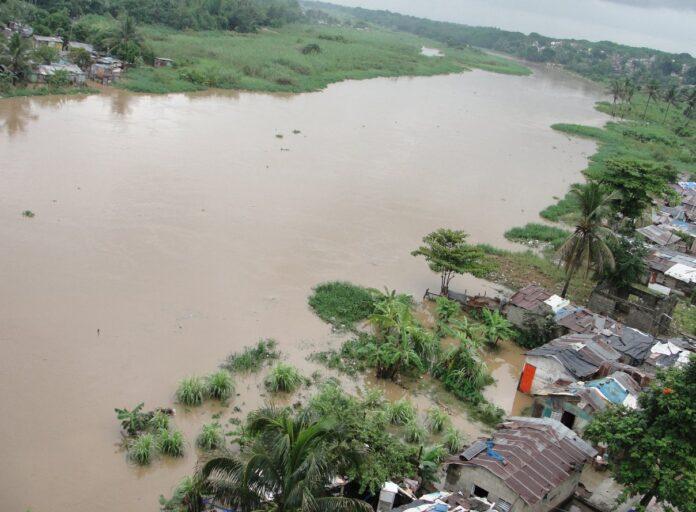 RIO-OZAMA-CRECIDA