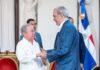 Presidente Abinader entrega premios Adulto Mayor del Año a Ellis Pérez y Protector de la Persona Envejeciente al Hogar de Ancianos Nuestra Señora del Carmen de Higüey