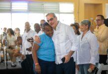 Presidente Abinader entrega Escuela Básica Maestra Altagracia Hernández y simultáneamente la Escuela Primaria Profesor César Agustín González en Batey Soco y Boca de Cumayasa