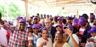 Gonzalo recorre siete localidades de Hato Mayor y reafirma que gobernar es resolver